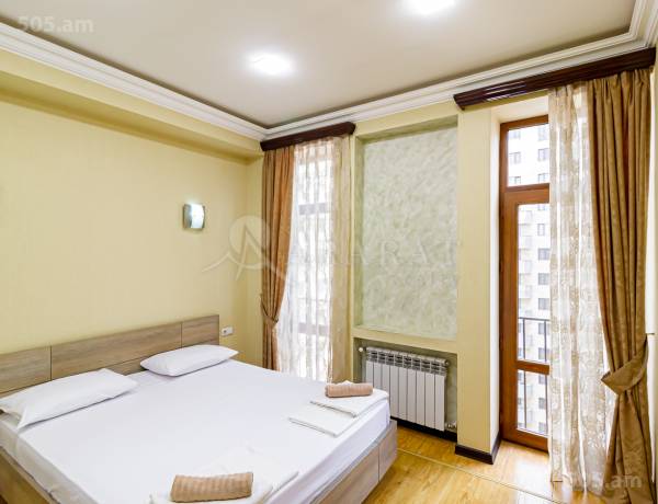 2-senyakanoc-bnakaran-vacharq-Yerevan-Center
