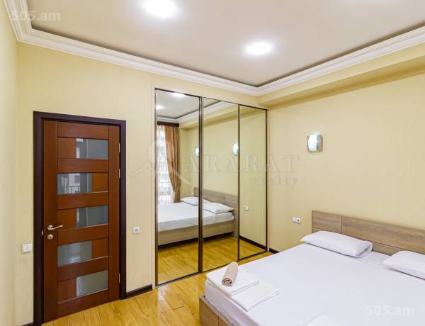 2-senyakanoc-bnakaran-vacharq-Yerevan-Center