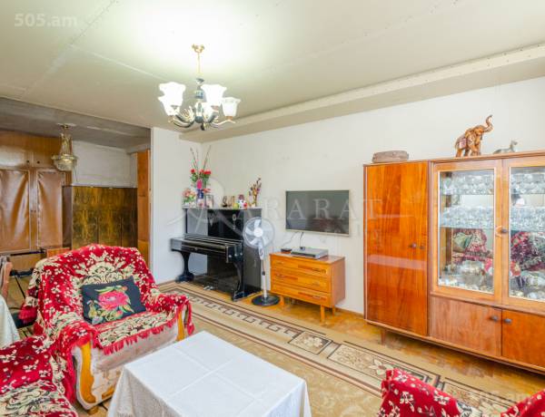 3-senyakanoc-bnakaran-vacharq-Yerevan-Arabkir