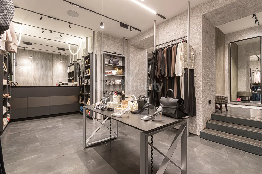 sale-commercial