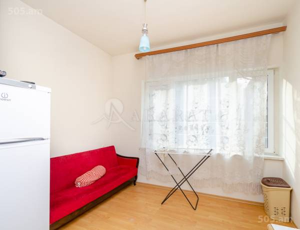 3-senyakanoc-bnakaran-vacharq-Yerevan-Center