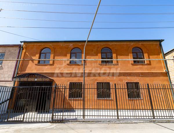 arandznatun-vacharq-Yerevan-Nor-Norq