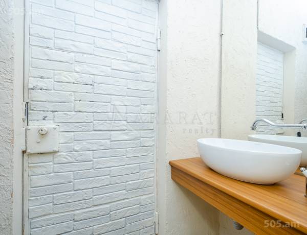 komercion-vacharq-Yerevan-Center