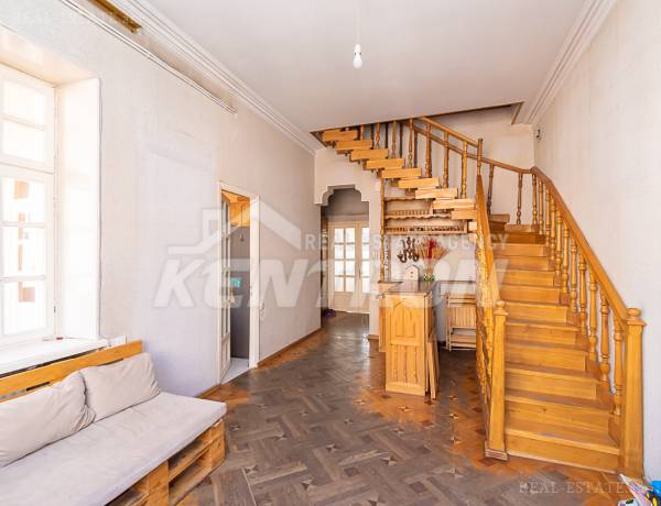 6-senyakanoc-bnakaran-vacharq-Yerevan-Center