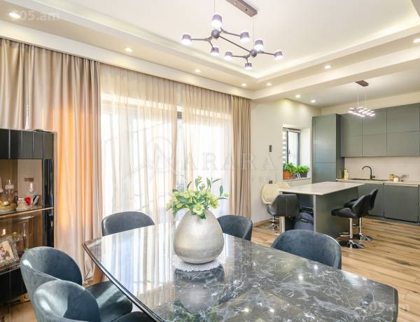 arandznatun-vacharq-Yerevan-Achapnyak