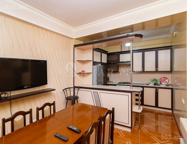 1-senyakanoc-bnakaran-vacharq-Yerevan-Center