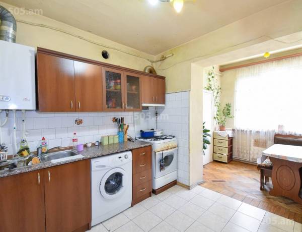 4-senyakanoc-bnakaran-vacharq-Yerevan-Center