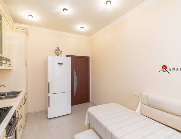 3-senyakanoc-bnakaran-vacharq-Yerevan-Avan