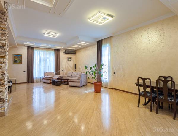 arandznatun-vacharq-Yerevan-Avan