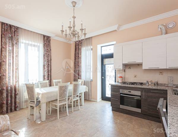 arandznatun-vardzakalutyun-Yerevan-Achapnyak