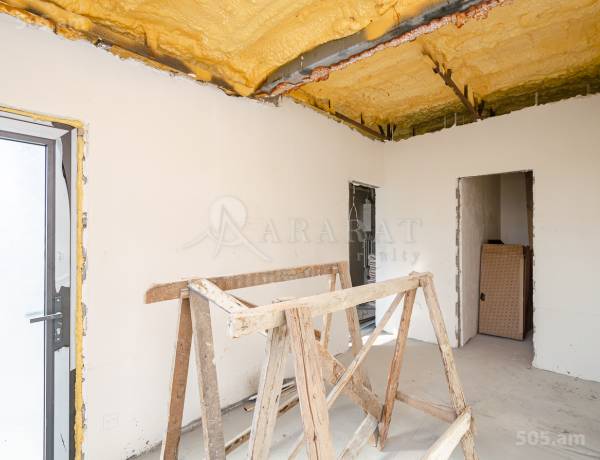 2-senyakanoc-bnakaran-vacharq-Yerevan-Center