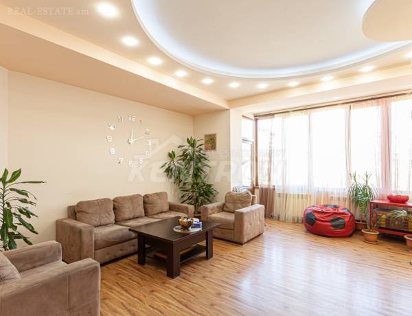 3-senyakanoc-bnakaran-vacharq-Yerevan-Center