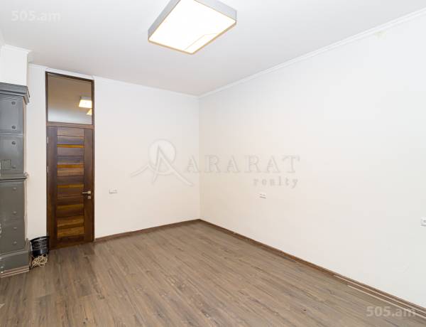 komercion-vardzakalutyun-Yerevan-Center