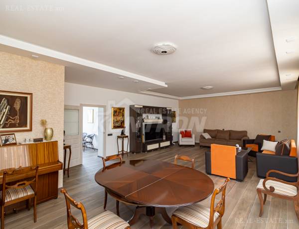 arandznatun-vacharq-Yerevan-Nor-Norq