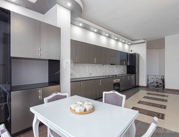 arandznatun-vacharq-Yerevan-Arabkir