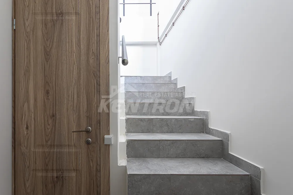 sale-commercial