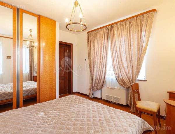 arandznatun-vacharq-Yerevan-Avan