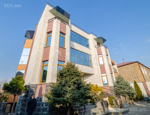 arandznatun-vacharq-Yerevan-Avan