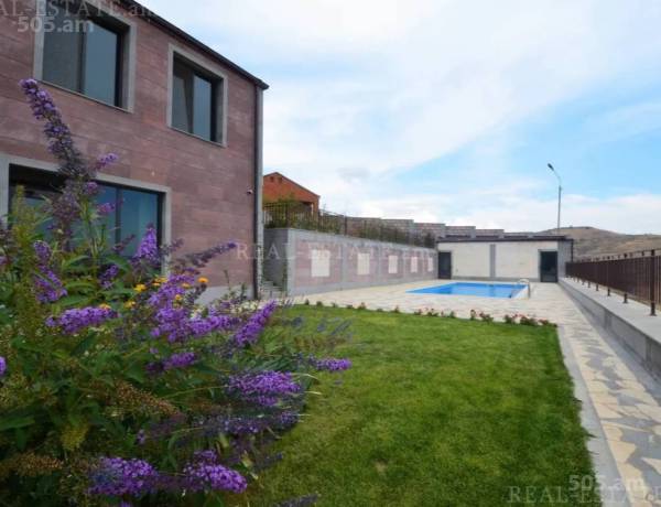 arandznatun-vacharq-Yerevan-Nor-Norq