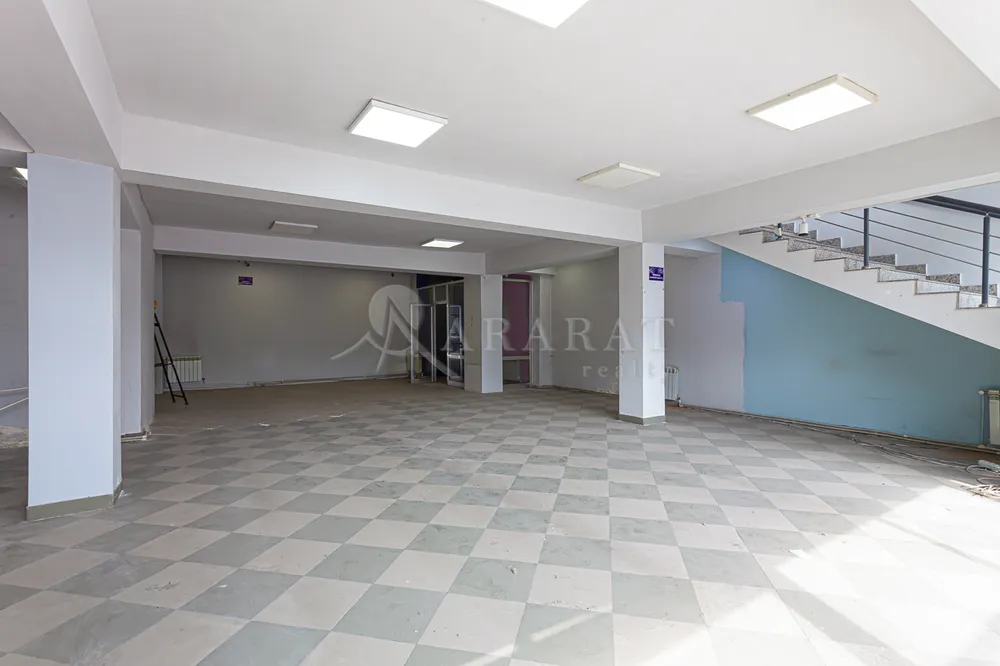 sale-commercial