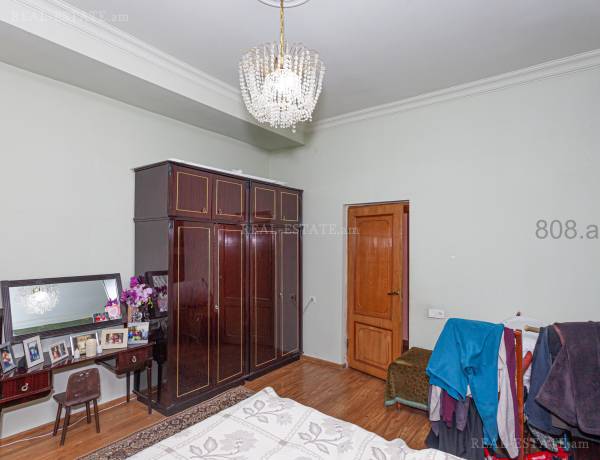 3-senyakanoc-bnakaran-vacharq-Yerevan-Arabkir