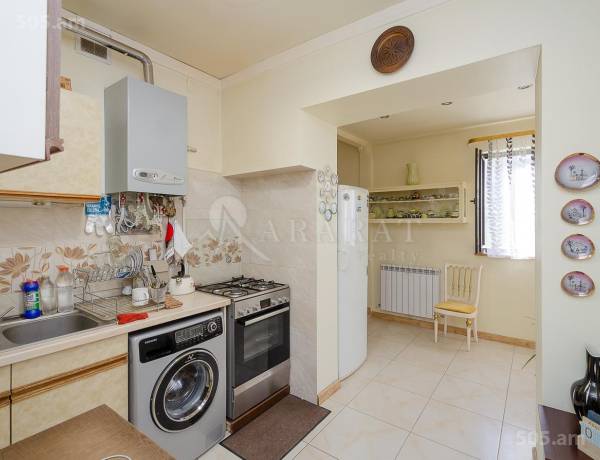 3-senyakanoc-bnakaran-vacharq-Yerevan-Center