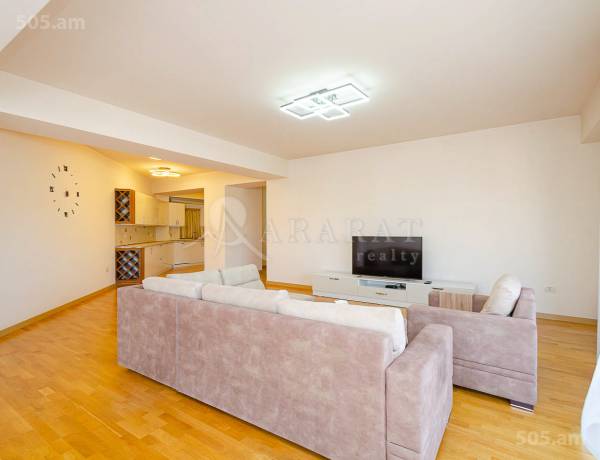 3-senyakanoc-bnakaran-vacharq-Yerevan-Center