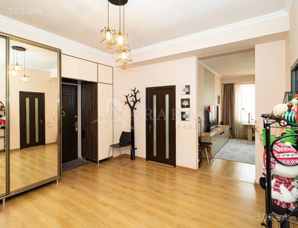 3-senyakanoc-bnakaran-vacharq-Yerevan-Arabkir