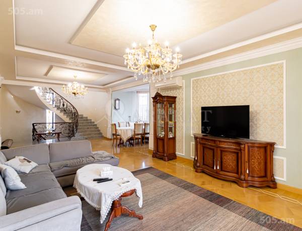 arandznatun-vacharq-Yerevan-Achapnyak