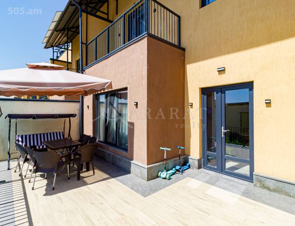 arandznatun-vacharq-Yerevan-Avan