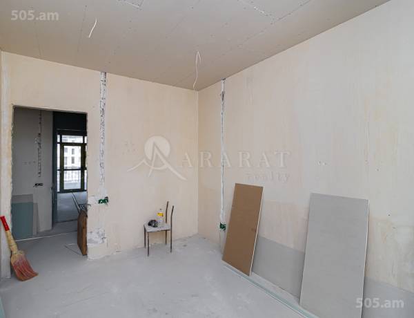 3-senyakanoc-bnakaran-vacharq-Yerevan-Center