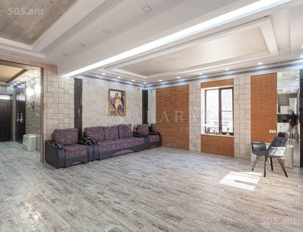 arandznatun-vacharq-Yerevan-Nor-Norq