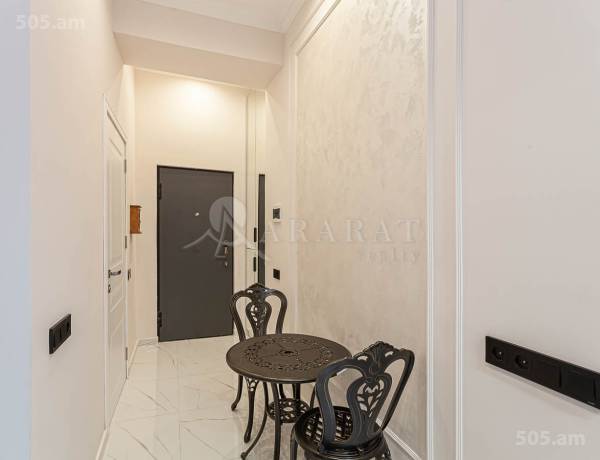 2-senyakanoc-bnakaran-vacharq-Yerevan-Center