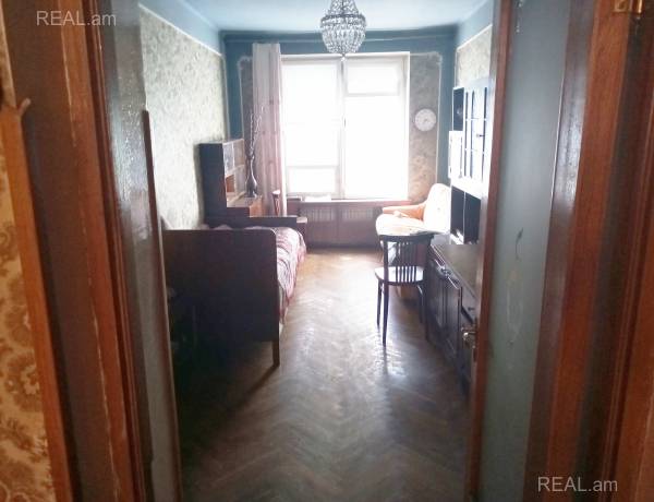 3-senyakanoc-bnakaran-vacharq-Yerevan-Center