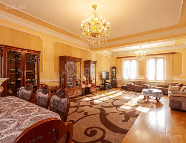 arandznatun-vacharq-Yerevan-Avan