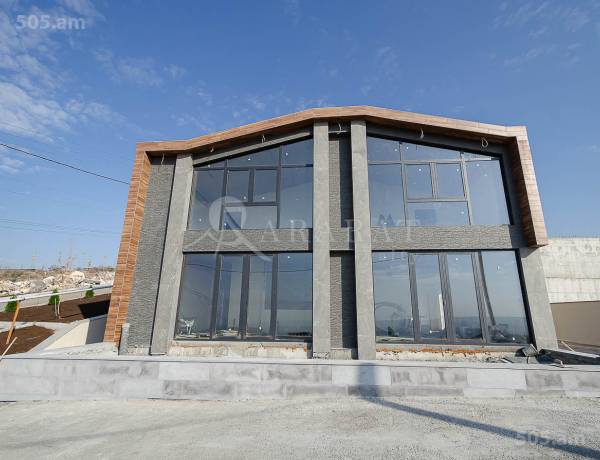 arandznatun-vacharq-Yerevan-Nor-Norq