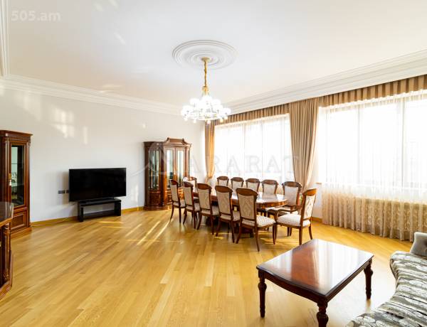 arandznatun-vacharq-Yerevan-Avan