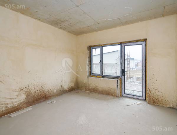 arandznatun-vacharq-Yerevan-Avan