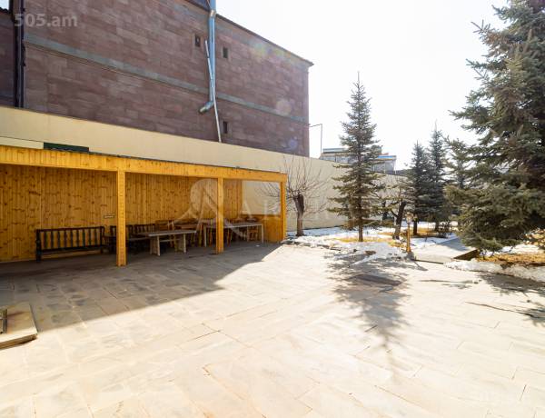 arandznatun-vacharq-Yerevan-Nor-Norq