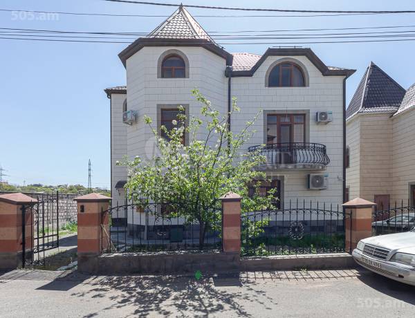 arandznatun-vacharq-Yerevan-Nor-Norq