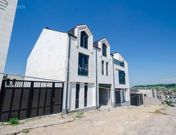 arandznatun-vacharq-Yerevan-Avan