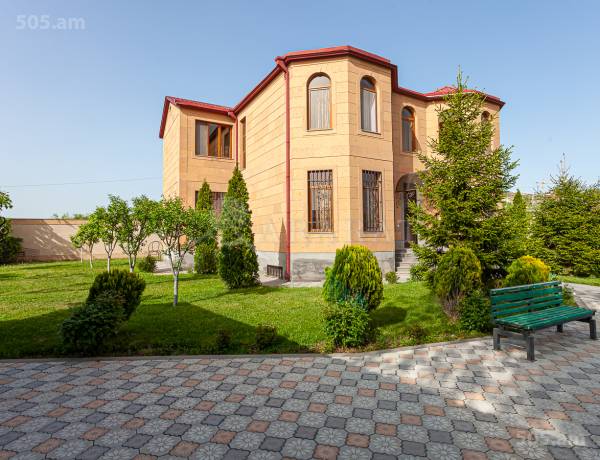arandznatun-vacharq-Yerevan-Norq-Marash