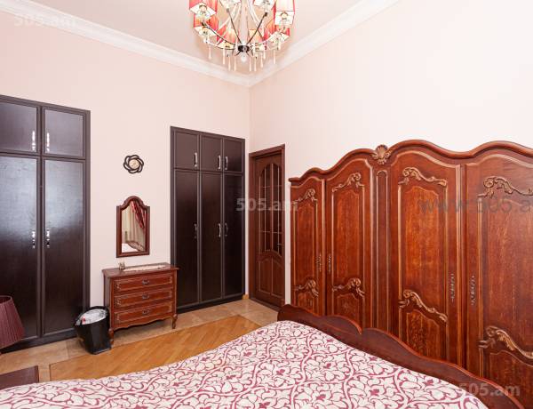 3-senyakanoc-bnakaran-vacharq-Yerevan-Center