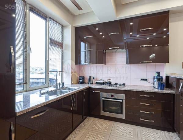 3-senyakanoc-bnakaran-vacharq-Yerevan-Center
