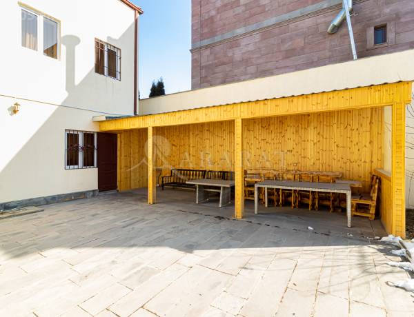 arandznatun-vacharq-Yerevan-Nor-Norq