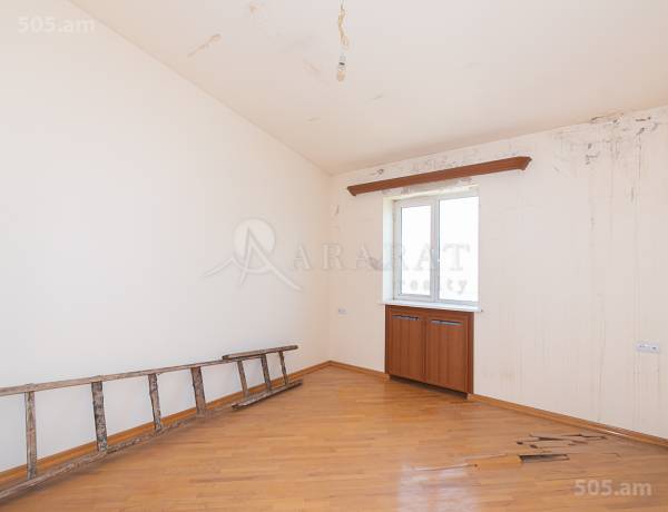 arandznatun-vacharq-Yerevan-Qanaqer-Zeytun