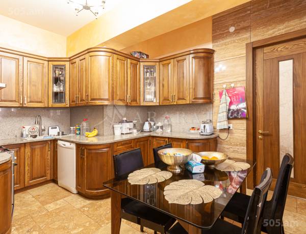 6-senyakanoc-bnakaran-vacharq-Yerevan-Center