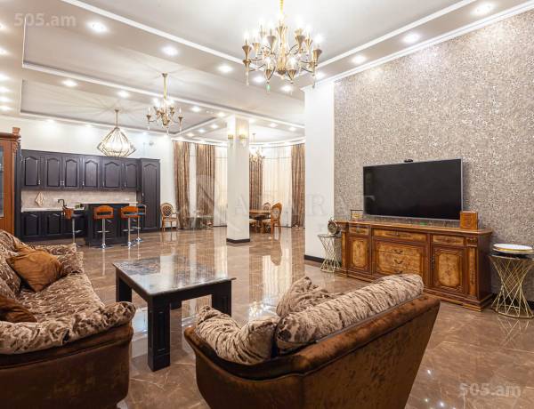 arandznatun-vacharq-Yerevan-Avan