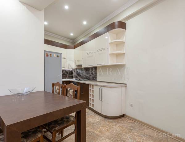 2-senyakanoc-bnakaran-vacharq-Yerevan-Center