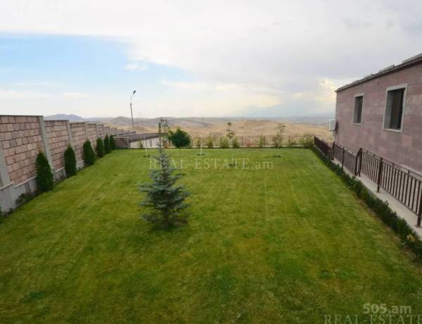 arandznatun-vacharq-Yerevan-Nor-Norq